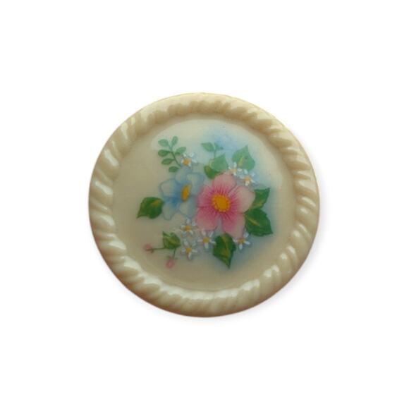 80's Avon Floral Ceramic Medallion Brooch - Picture 2 of 3